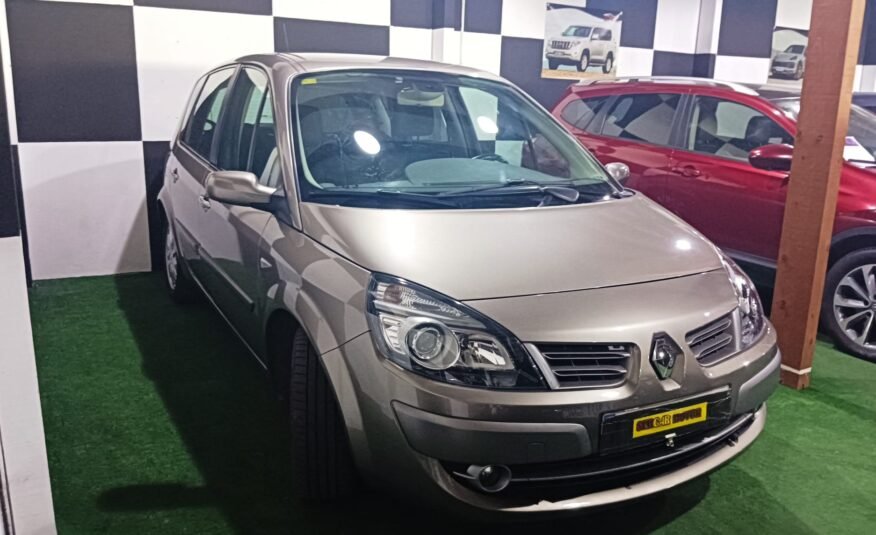 RENAULT scenic 1.5 dci dinamique