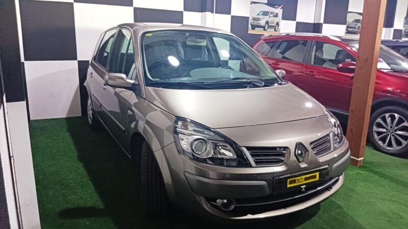 RENAULT scenic 1.5 dci dinamique