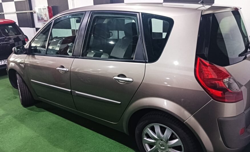 RENAULT scenic 1.5 dci dinamique