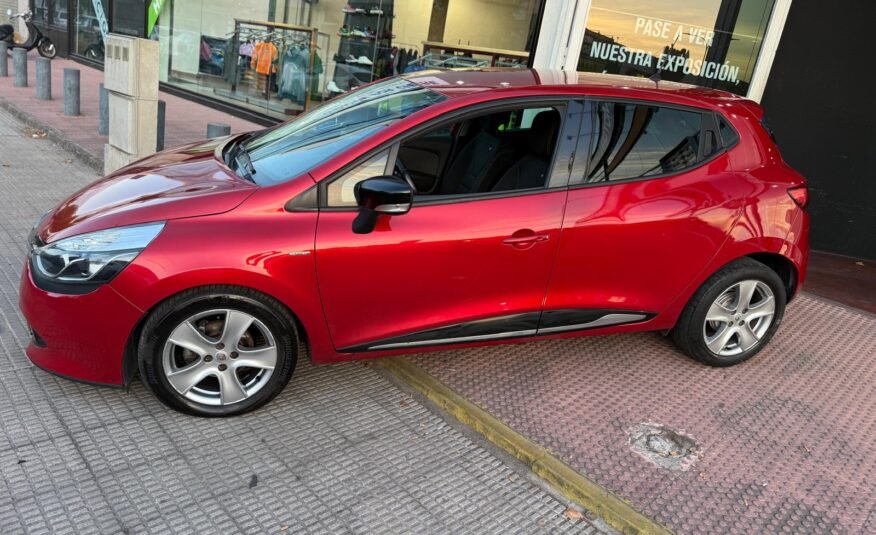 RENAULT Clio 1.5 dci limited