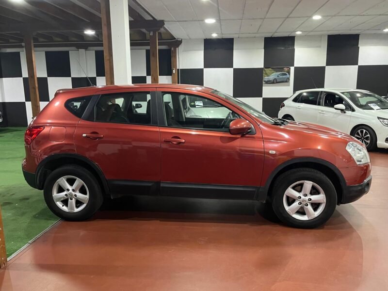 NISSAN QASHQAI 2.0 dCi Tekna 4×4