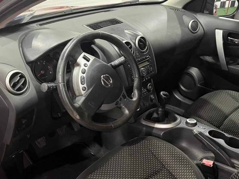 NISSAN QASHQAI 2.0 dCi Tekna 4×4