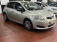 TOYOTA auris 1.4 D4D basis