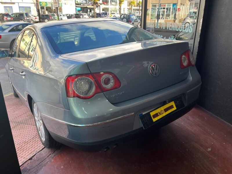 VOLKSWAGEN Passat 1.9 TDI 105cv ADVANCE