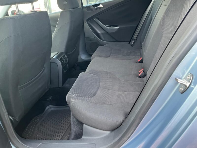 VOLKSWAGEN Passat 1.9 TDI 105cv ADVANCE