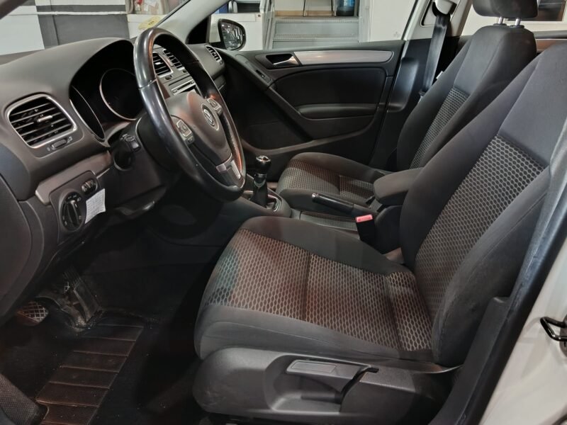 VOLKSWAGEN Golf VI 1.6 TDI 105CV ADVANCE