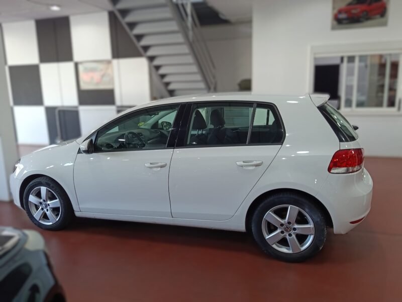 VOLKSWAGEN Golf VI 1.6 TDI 105CV ADVANCE