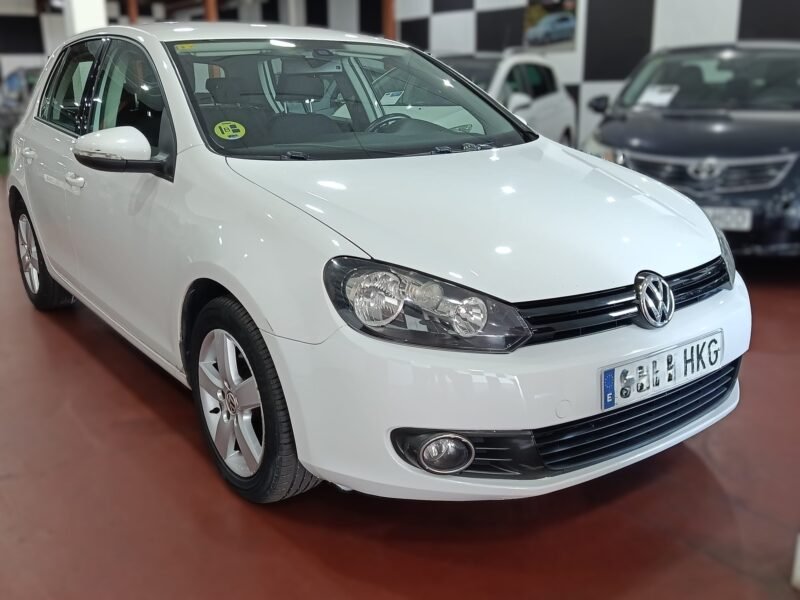 VOLKSWAGEN Golf VI 1.6 TDI 105CV ADVANCE