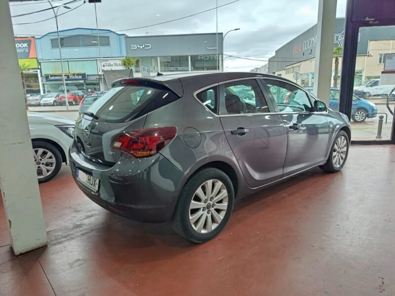 OPEL ASTRA 1.7 cdti excellence 125cv