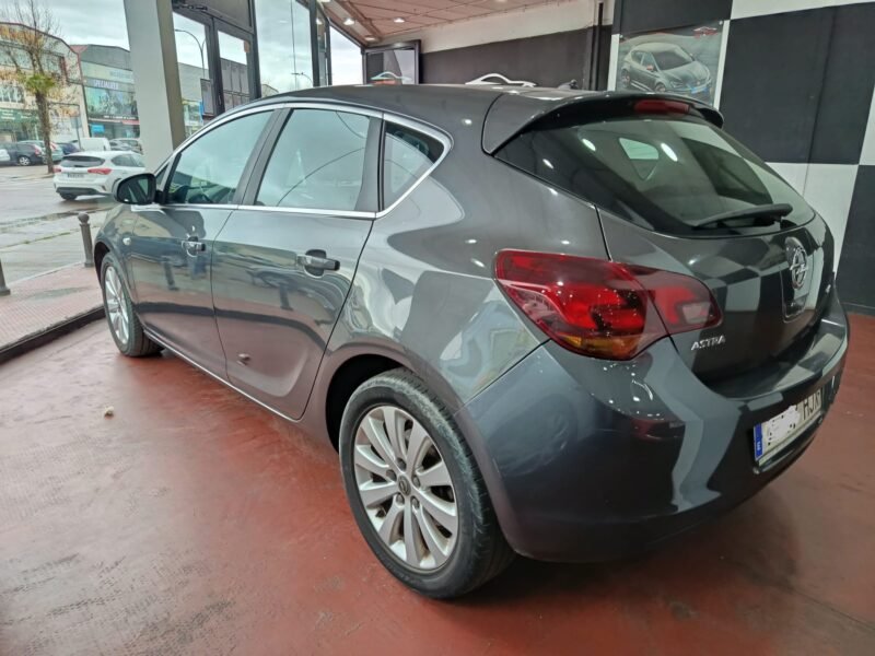 OPEL ASTRA 1.7 cdti excellence 125cv