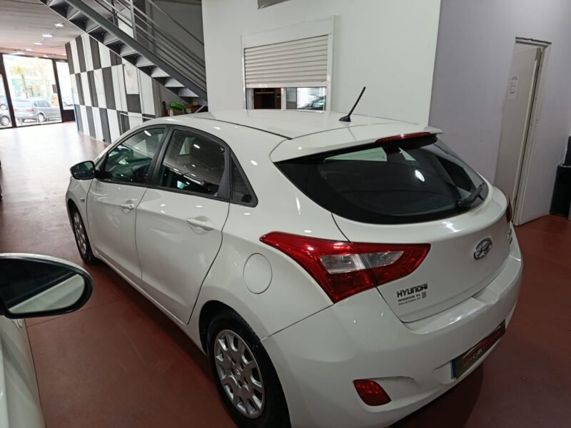 HYUNDAI i30 1.4 crdi klass