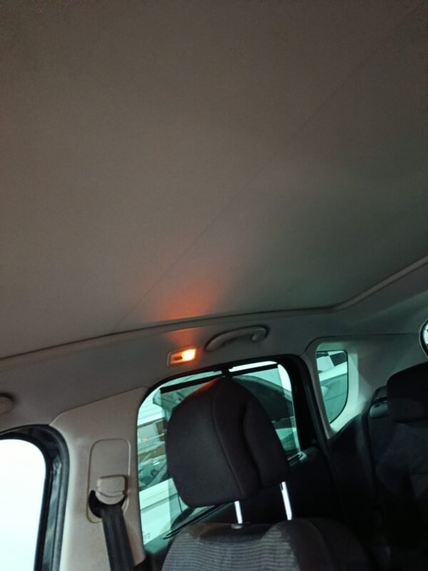 PEUGEOT 3008 1.6 HDi Allure