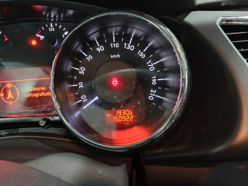 PEUGEOT 3008 1.6 HDi Allure