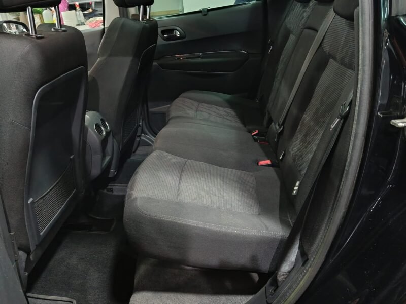 PEUGEOT 3008 1.6 HDi Allure