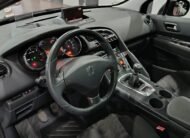 PEUGEOT 3008 1.6 HDi Allure