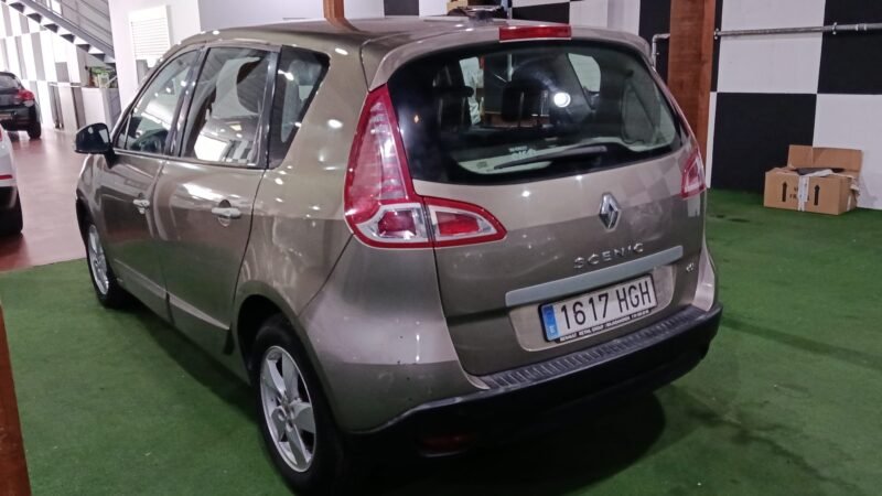 RENAULT scenic 1.5 dci aut. dinamique