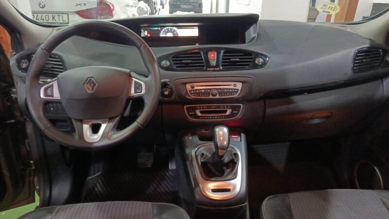 RENAULT scenic 1.5 dci aut. dinamique