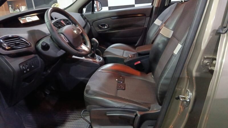 RENAULT scenic 1.5 dci aut. dinamique