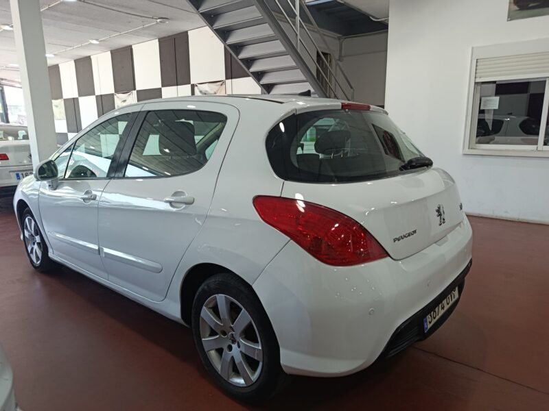 PEUGEOT 308 1.6 hdi 110cv sport