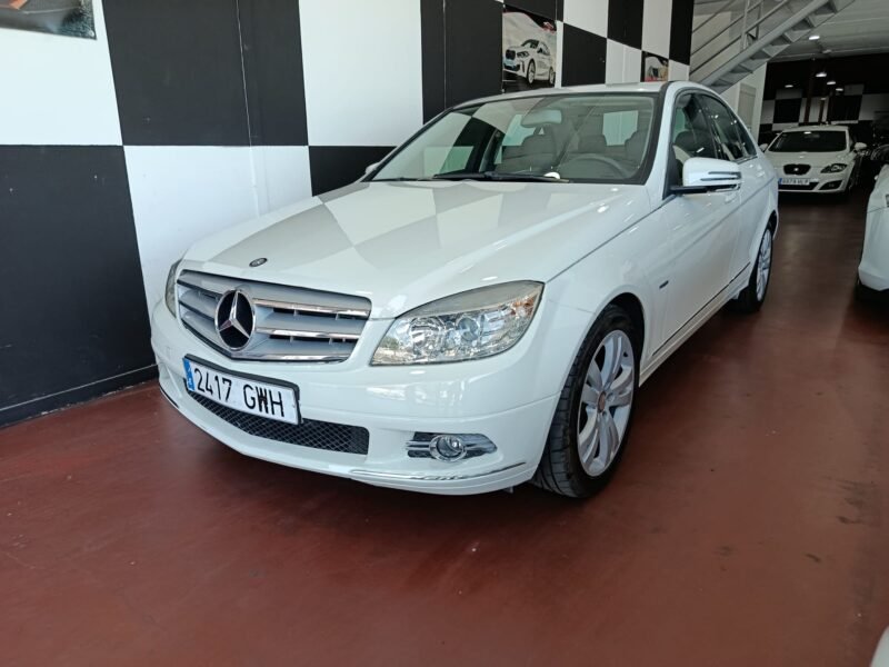 MERCEDES-BENZ C200 2.2 D 136cv avantgarde