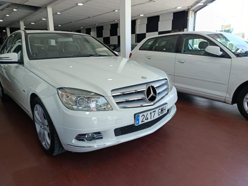MERCEDES-BENZ C200 2.2 D 136cv avantgarde