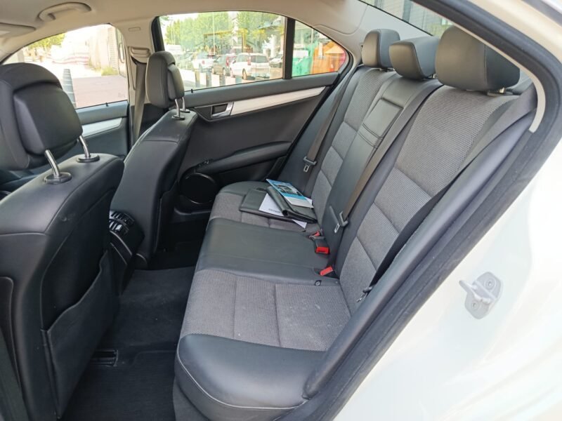 MERCEDES-BENZ C200 2.2 D 136cv avantgarde