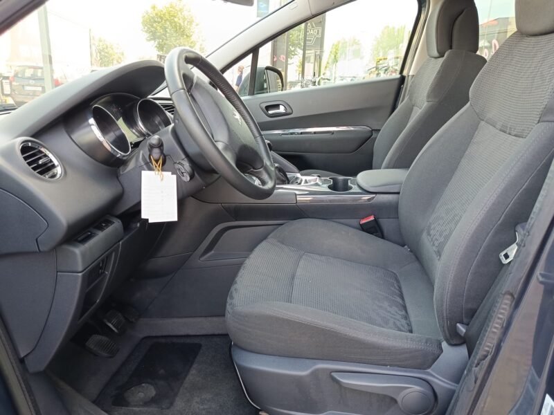 PEUGEOT 3008 1.6 hdi 110cv active