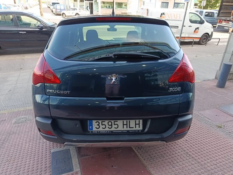 PEUGEOT 3008 1.6 hdi 110cv active