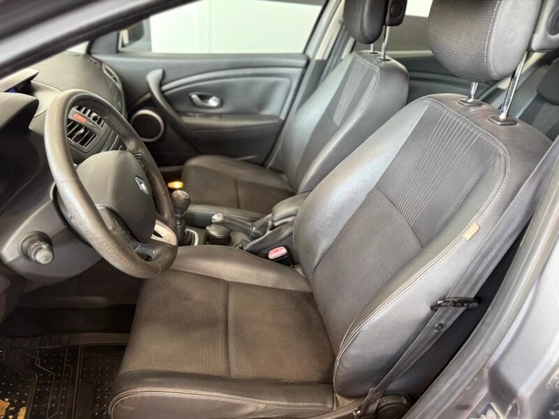 RENAULT Megane 1.9 DCi 130CV PRIVILEGE
