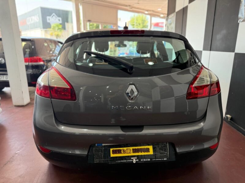 RENAULT Megane 1.9 DCi 130CV PRIVILEGE