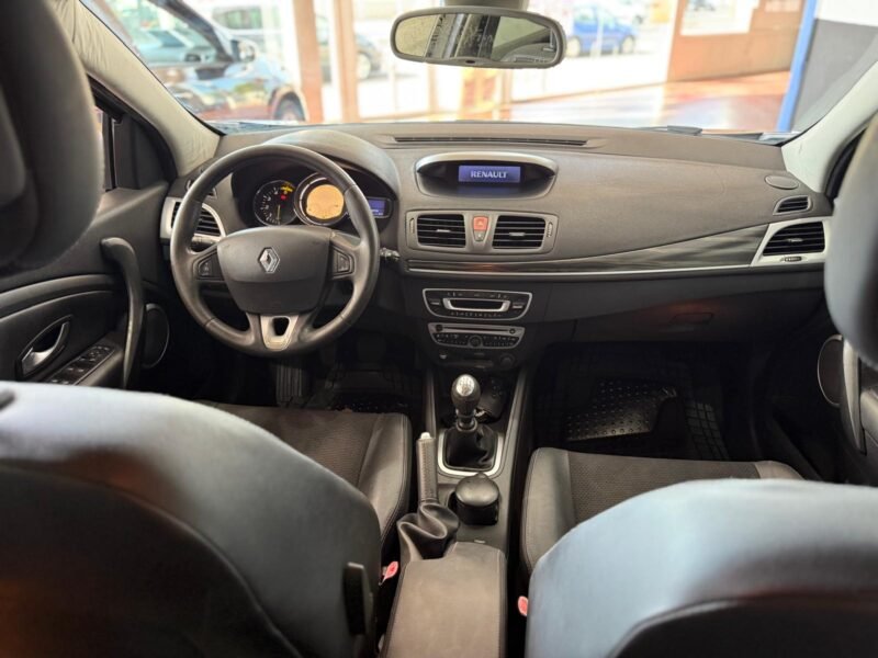 RENAULT Megane 1.9 DCi 130CV PRIVILEGE