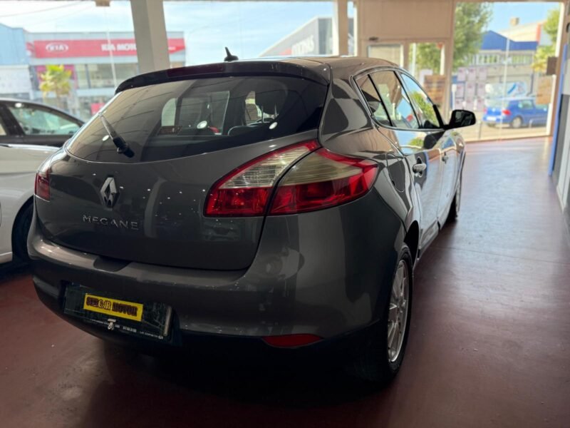RENAULT Megane 1.9 DCi 130CV PRIVILEGE