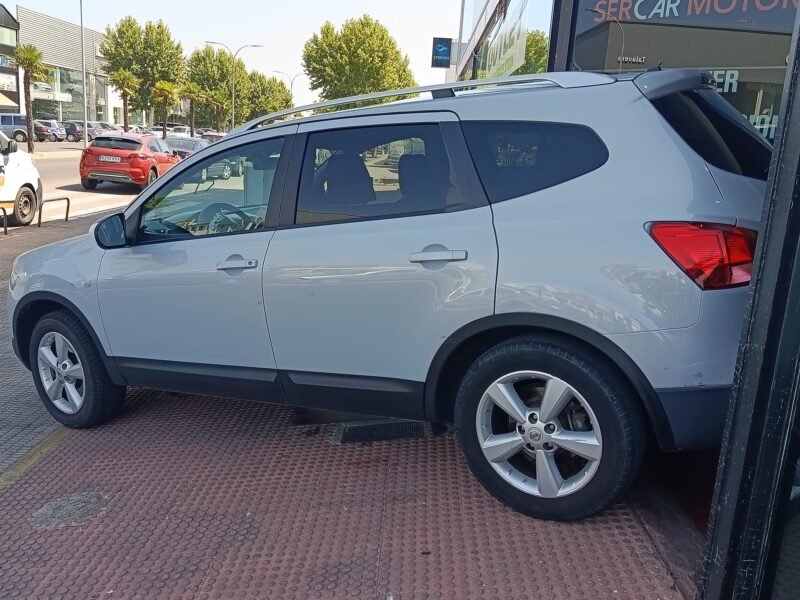 NISSAN QASHQAI+2 2.0 dci 4×4 acenta